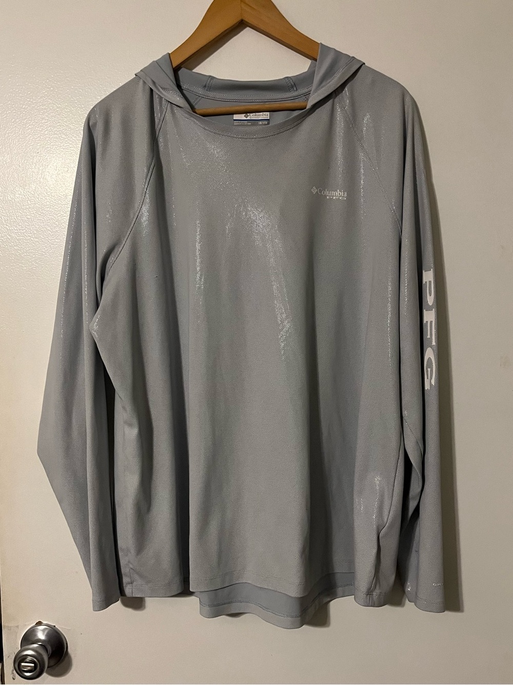 Columbia Gray Hooded Long Sleeve PFG Sun Shirt
